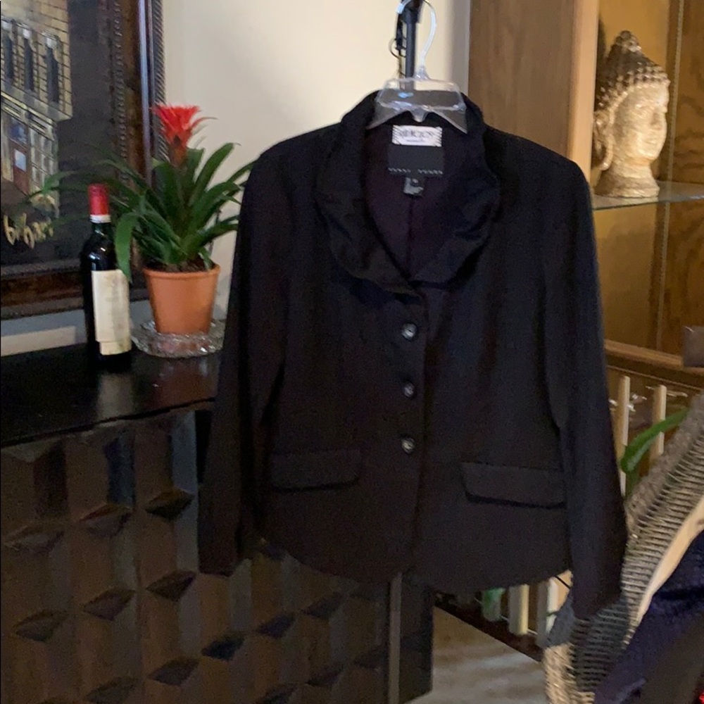 Black Cocktail Blazer with wired collar
